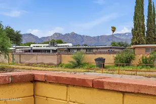 8325 E Rolling Ridge St, Tucson, AZ 85710 - Photo 43
