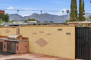 8325 E Rolling Ridge St, Tucson, AZ 85710 - Photo 33