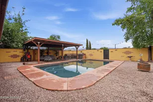 8325 E Rolling Ridge St, Tucson, AZ 85710 - Photo 35