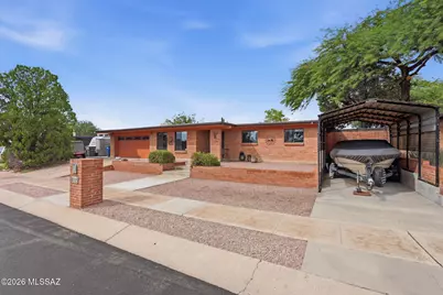 8325 E Rolling Ridge Street, Tucson, AZ 85710 - Photo 3