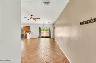 7689 E Fair Meadows Loop, Tucson, AZ 85756 - Photo 7