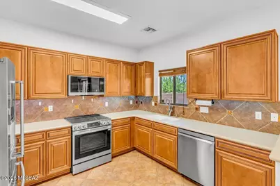 7689 E Fair Meadows Loop, Tucson, AZ 85756 - Photo 11