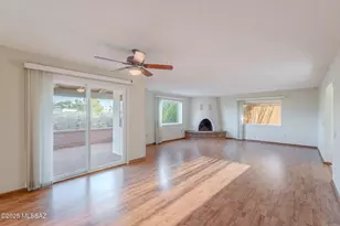 939 S Las Lomas Cir, Green Valley, AZ 85614 - Photo 9
