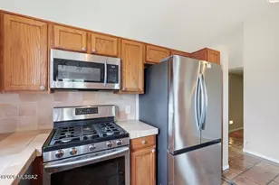 10040 E Watson Dr, Tucson, AZ 85730 - Photo 11