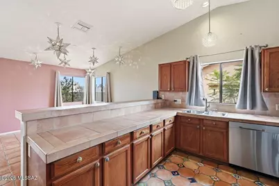 10040 E Watson Drive, Tucson, AZ 85730 - Photo 11