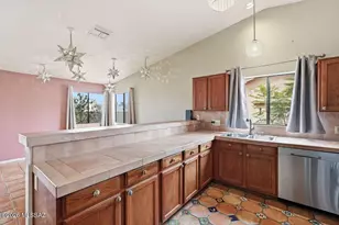 10040 E Watson Dr, Tucson, AZ 85730 - Photo 11