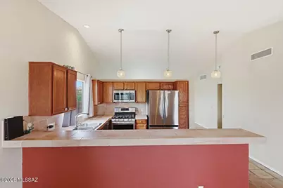 10040 E Watson Drive, Tucson, AZ 85730 - Photo 13
