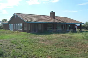 9233 E Carolyn Fraser Ln, Pearce, AZ 85625 - Photo 1