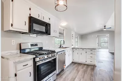 7652 W Zorro Road, Tucson, AZ 85757 - Photo 11
