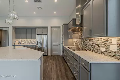 525 N Sonoma Vista Drive, Green Valley, AZ 85614 - Photo 13