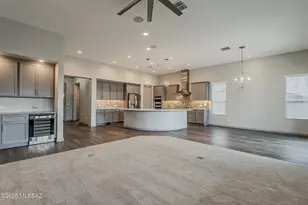 525 N Sonoma Vista Dr, Green Valley, AZ 85614 - Photo 11