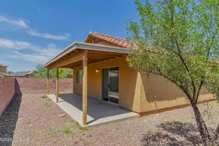 2057 W Silver Meadow Pl, Tucson, AZ 85745 - Photo 15