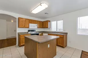 2057 W Silver Meadow Pl, Tucson, AZ 85745 - Photo 3