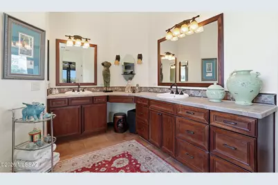 2255 S Buried Rock Place, Green Valley, AZ 85614 - Photo 33