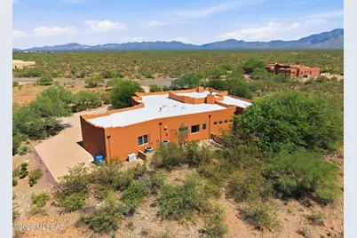 2255 S Buried Rock Place, Green Valley, AZ 85614 - Photo 5