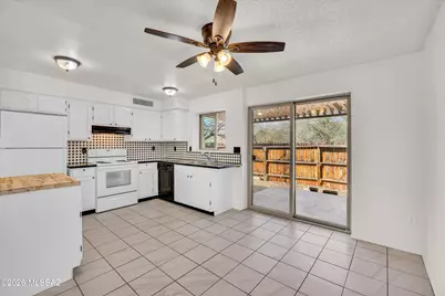4961 E Bellevue Street, Tucson, AZ 85712 - Photo 1