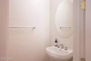 6124 N Pinnacle Ridge Dr, Tucson, AZ 85718 - Photo 23