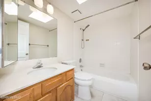 2284 W Paseo Cielo, Tucson, AZ 85742 - Photo 15