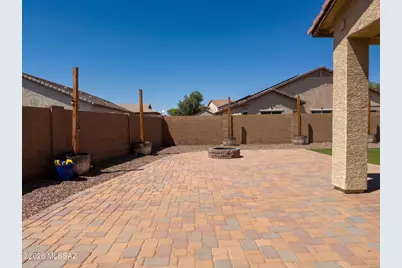 12361 N Fernsbury Drive, Marana, AZ 85653 - Photo 7