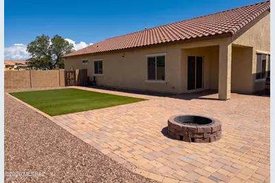 12361 N Fernsbury Drive, Marana, AZ 85653 - Photo 9