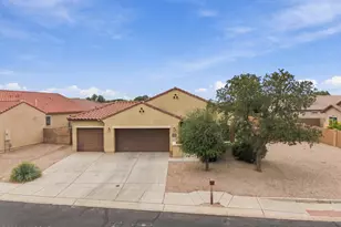 12361 N Fernsbury Dr, Marana, AZ 85653 - Photo 43
