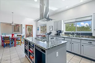 3402 W Foxes Den Dr, Tucson, AZ 85745 - Photo 15