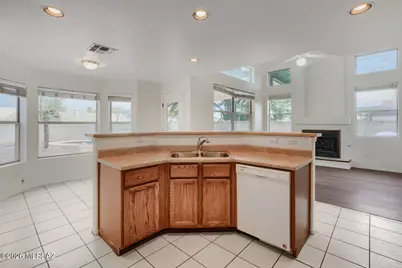 6760 W Alegria Drive, Tucson, AZ 85743 - Photo 9