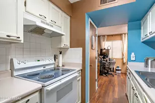 6718 E Calle La Paz, Tucson, AZ 85715 - Photo 3