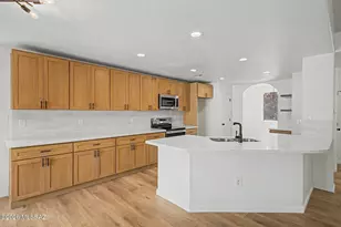 8215 S Placita Bilbao, Tucson, AZ 85747 - Photo 11
