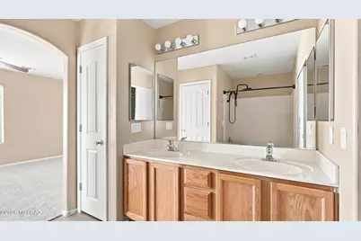 712 W Amber Sun Drive, Green Valley, AZ 85614 - Photo 7
