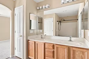 712 W Amber Sun Dr, Green Valley, AZ 85614 - Photo 7