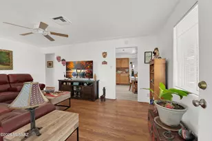 1026 E King St, Tucson, AZ 85719 - Photo 9