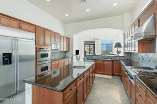 4042 N Black Rock Dr, Tucson, AZ 85750 - Photo 15