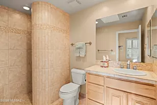 560 W Quiet Springs Dr, Oro Valley, AZ 85755 - Photo 23
