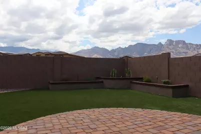 11922 N Silver Village Place, Oro Valley, AZ 85737 - Photo 17