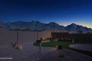 11922 N Silver Vlg Pl, Oro Valley, AZ 85737 - Photo 13