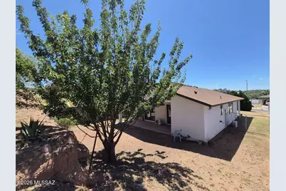 1061 E Parkway Drive, Nogales, AZ 85621 - Photo 3