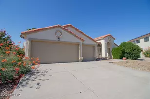 981 W Turnstone Pl, Tucson, AZ 85737 - Photo 1