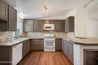 11350 W Najo Lane, Tucson, AZ 85743 - Photo 9