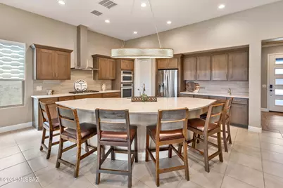 61177 E Cardinal Lane, Oracle, AZ 85623 - Photo 13