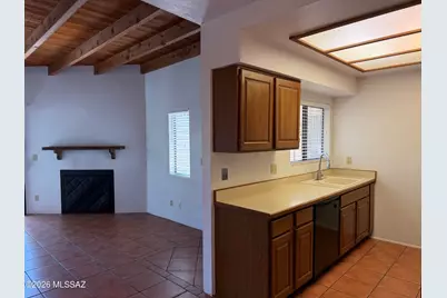 5750 N Camino Esplendora #204, Tucson, AZ 85718 - Photo 5