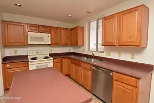 2926 N Cardell Cir, Tucson, AZ 85712 - Photo 13