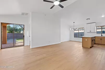 758 W Calle Ormino, Sahuarita, AZ 85629 - Photo 7