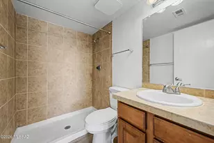 1810 E Blacklidge Dr, Tucson, AZ 85719 - Photo 15