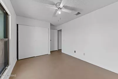 2784 W Highcliff Drive, Tucson, AZ 85745 - Photo 35