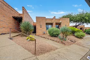 1364 W Desert Hills Dr, Green Valley, AZ 85622 - Photo 1