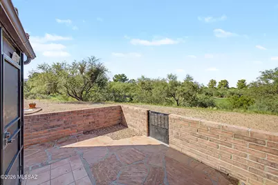 1364 W Desert Hills Drive, Green Valley, AZ 85622 - Photo 17