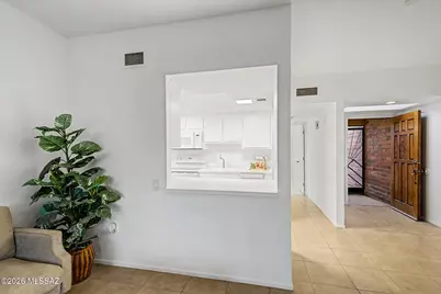 1364 W Desert Hills Drive, Green Valley, AZ 85622 - Photo 5