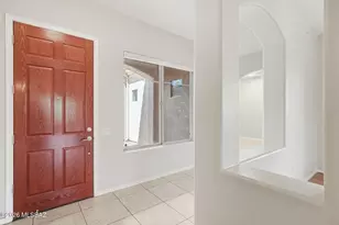 8604 N Moonfire Dr, Tucson, AZ 85743 - Photo 9