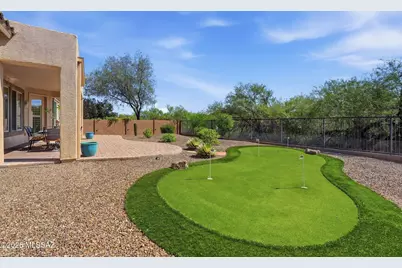 8604 N Moonfire Drive, Tucson, AZ 85743 - Photo 3